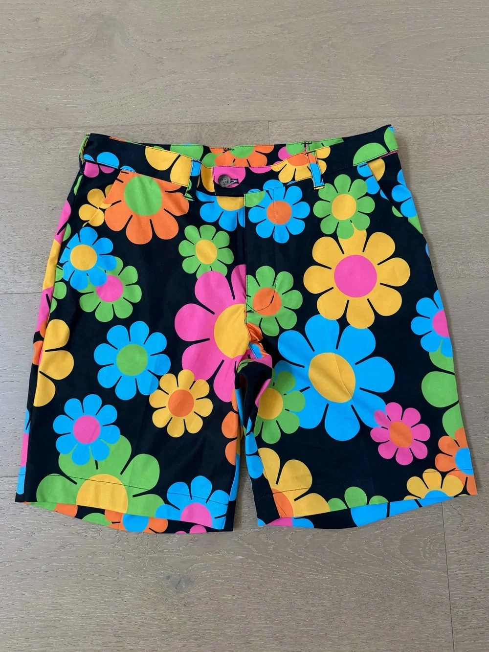 Loudmouth Golf Men’s 34” Black Floral Power Shorts Multicolor Retro